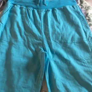Blue linen xl wear only ones. Very comfy